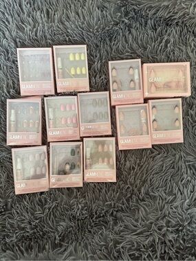 12 sets Glamnetic Press-ons Opened/20 nails each set 8 short oval 4 short almond